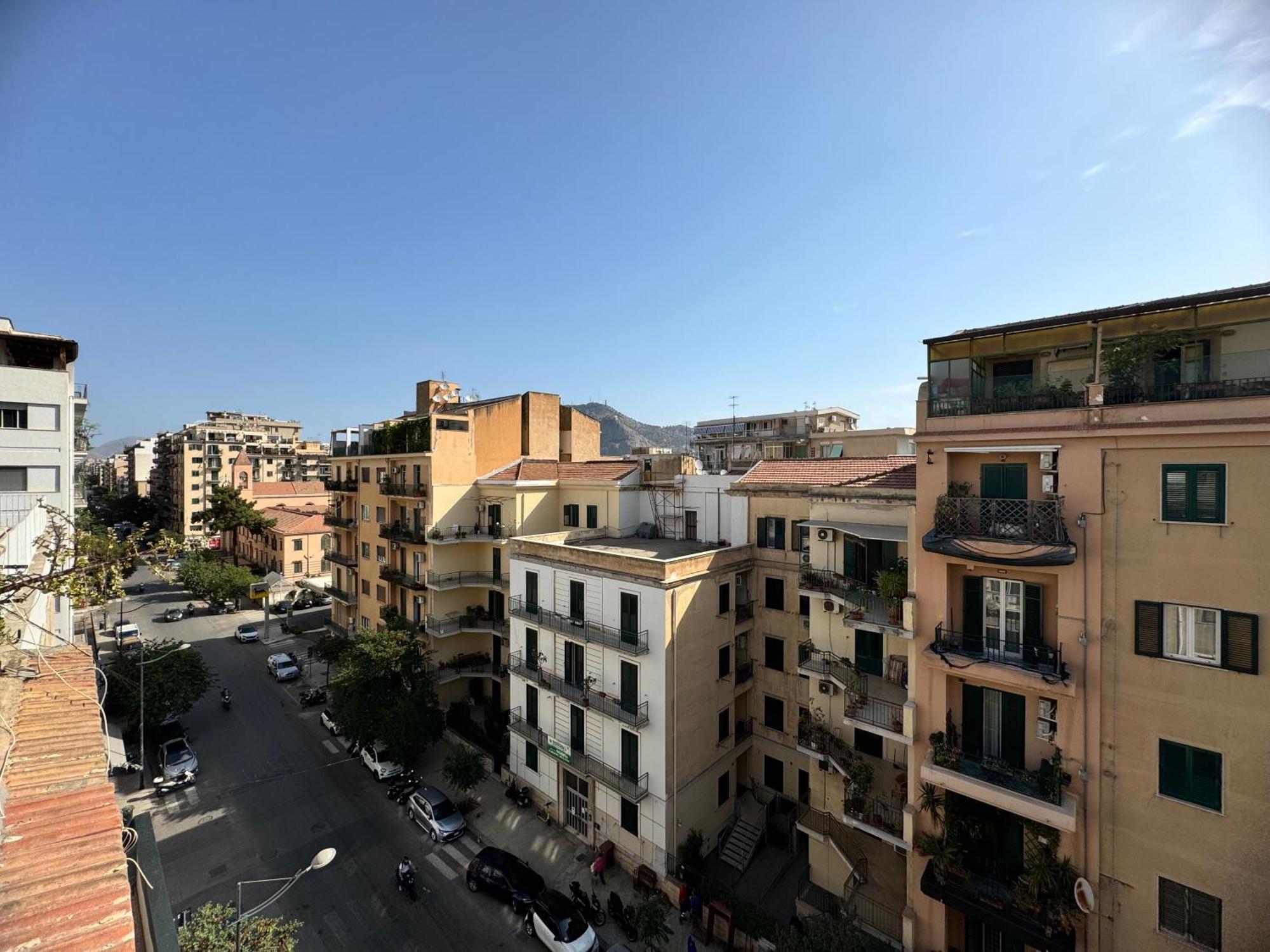 A Nicuzza Hotel Palermo Exterior photo